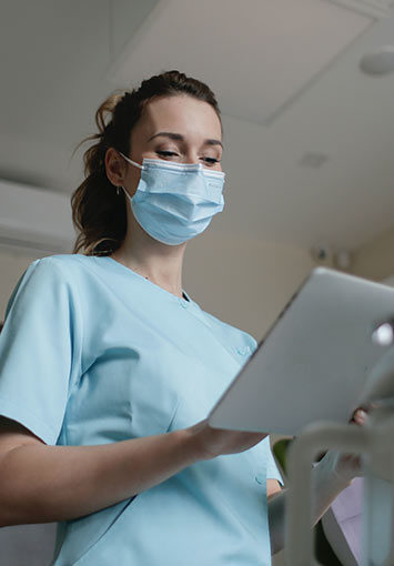 Medical employee using scanned documents from an ipad